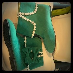 Green Ankle boots with lace